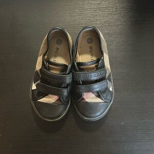 Burberry Signature Shoes